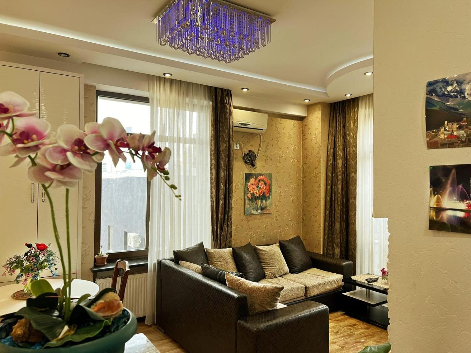 טביליסי Cozy Apartment In The City Center Mtatsminda מראה חיצוני תמונה