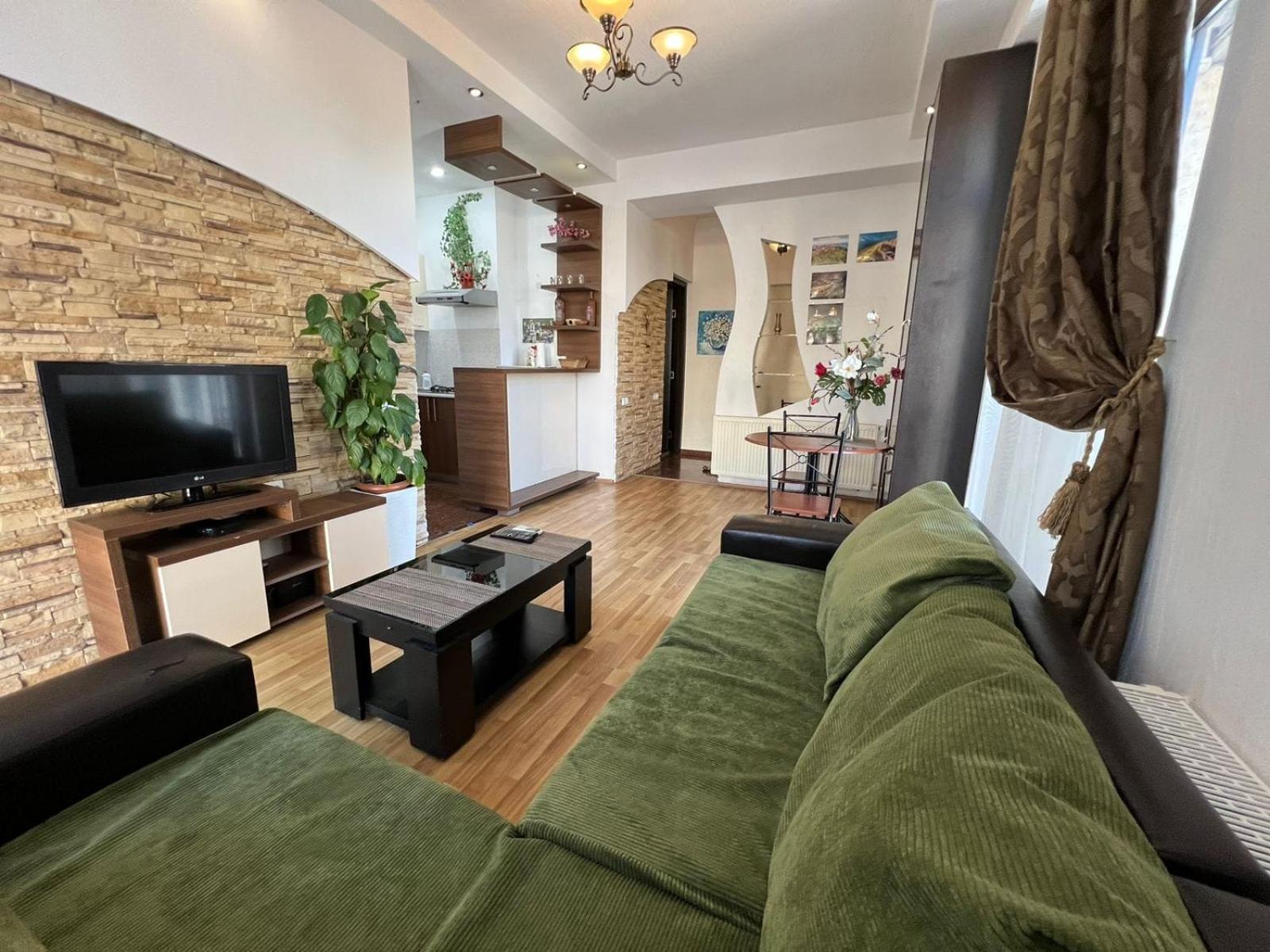 טביליסי Cozy Apartment In The City Center Mtatsminda מראה חיצוני תמונה