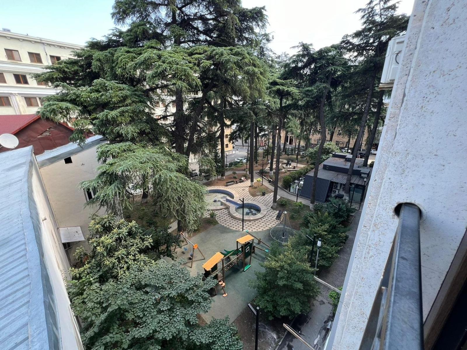 טביליסי Cozy Apartment In The City Center Mtatsminda מראה חיצוני תמונה